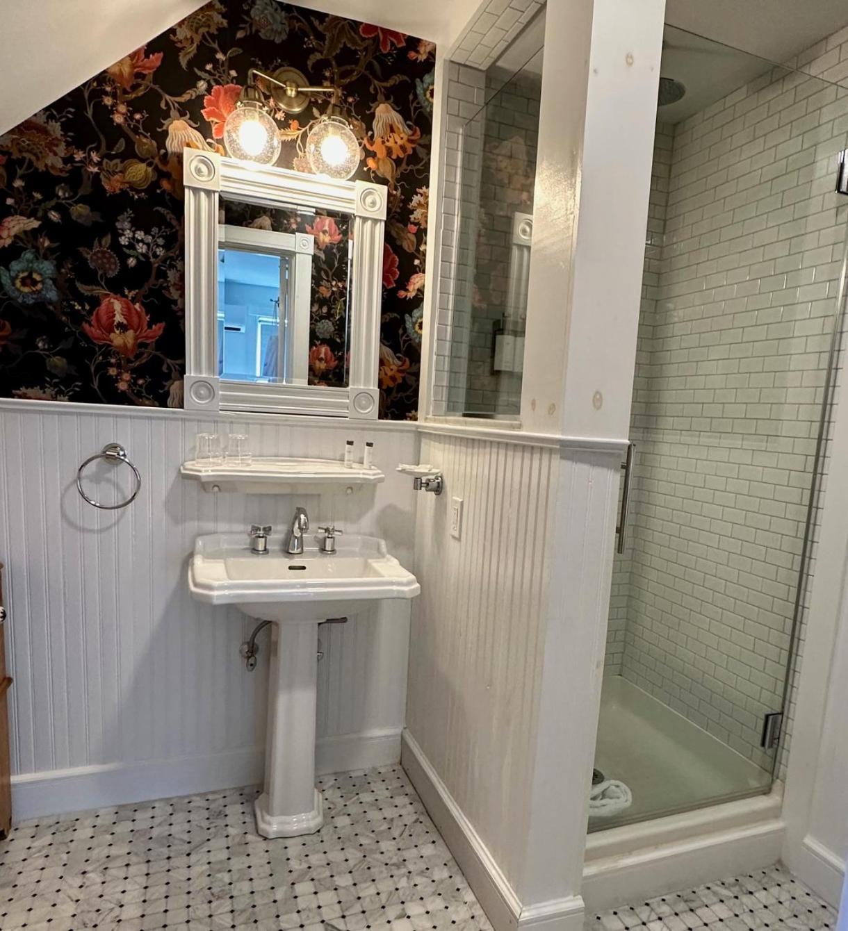 North Hero House Bagian luar foto